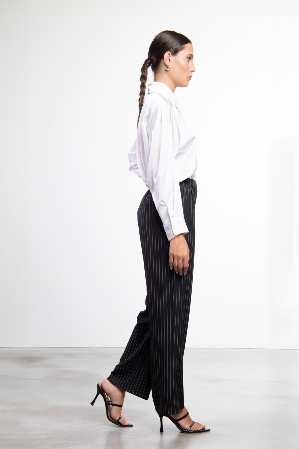 Pantaloni eleganti ampi