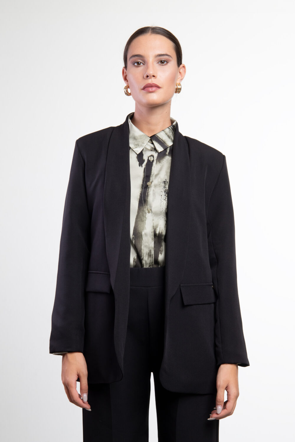 Giacca blazer con profondi revers