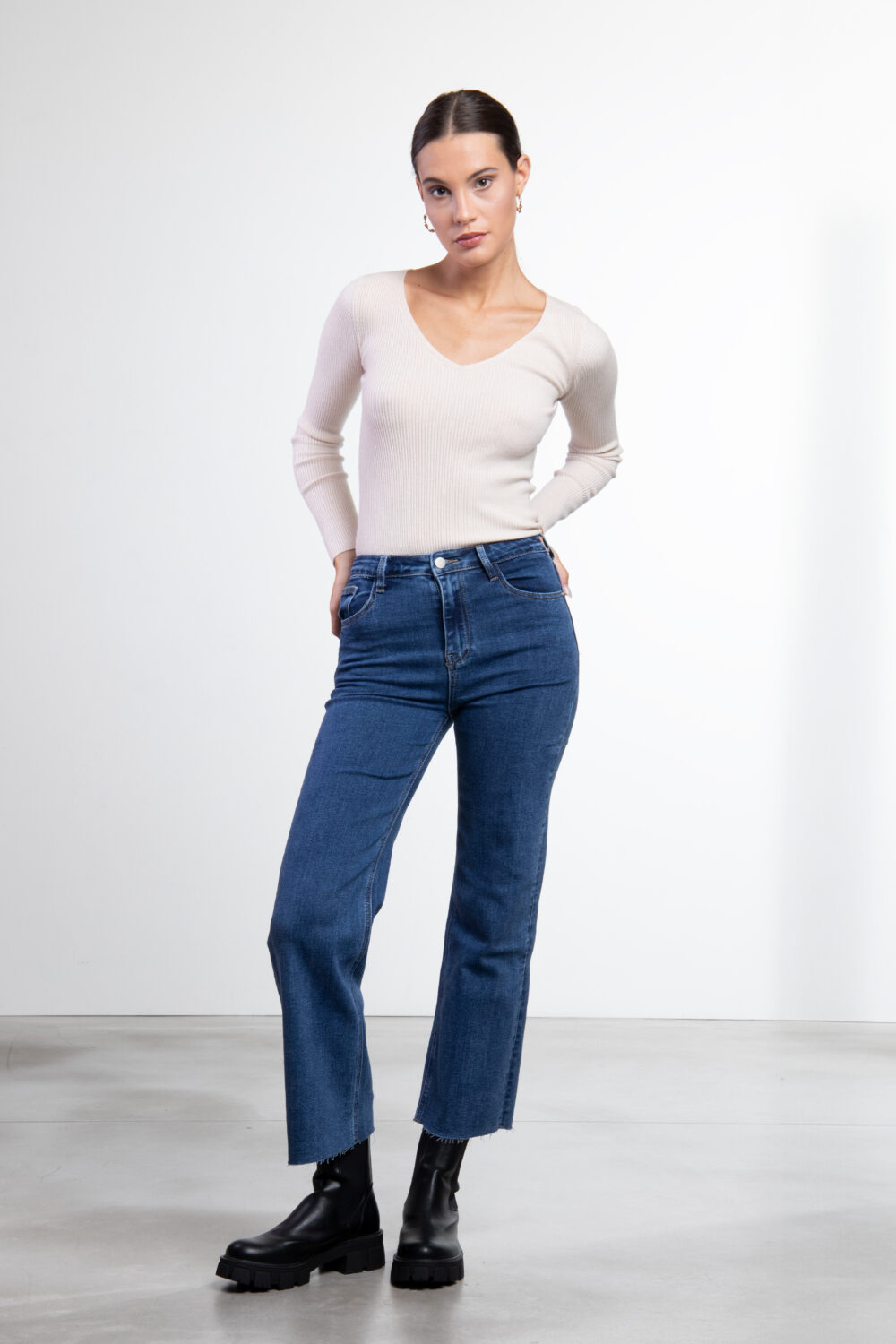 Jeans regular con gamba dritta