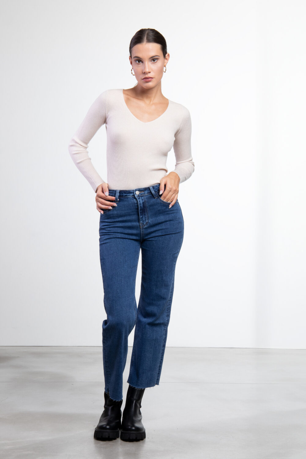 Jeans regular con gamba dritta