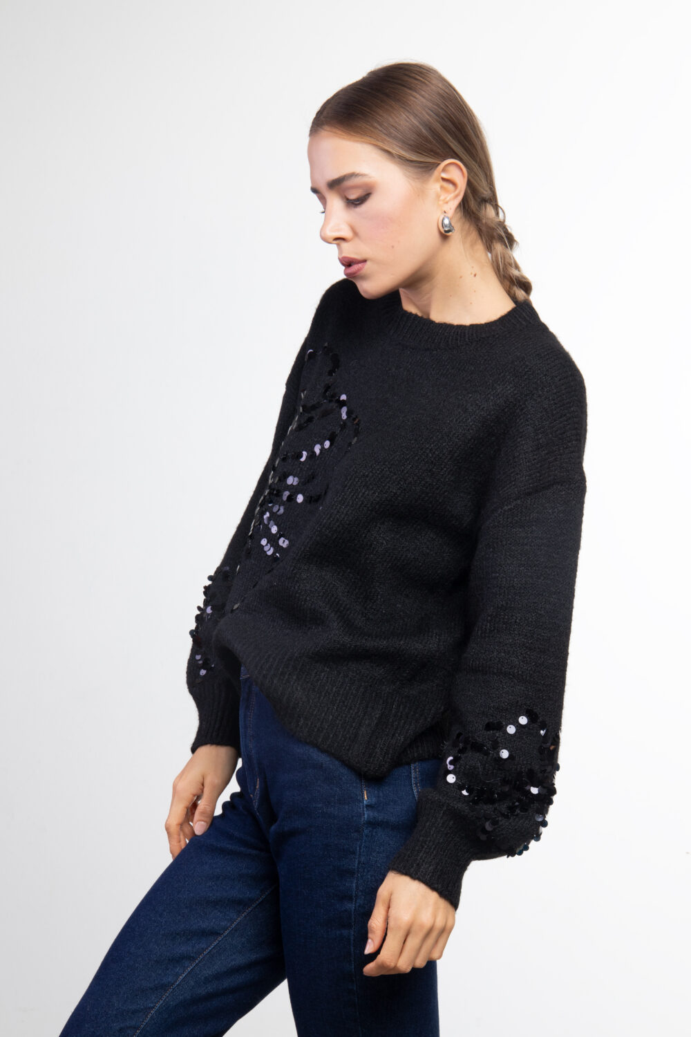 Maglia con fiore in paillettes