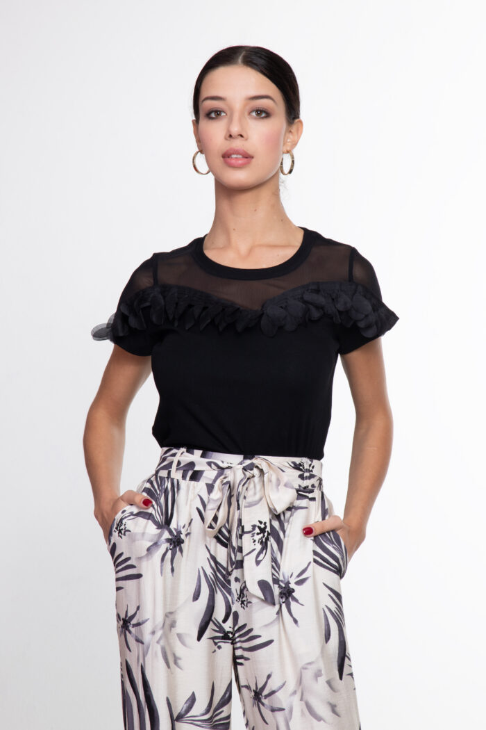 T-shirt con Maniche in Tulle