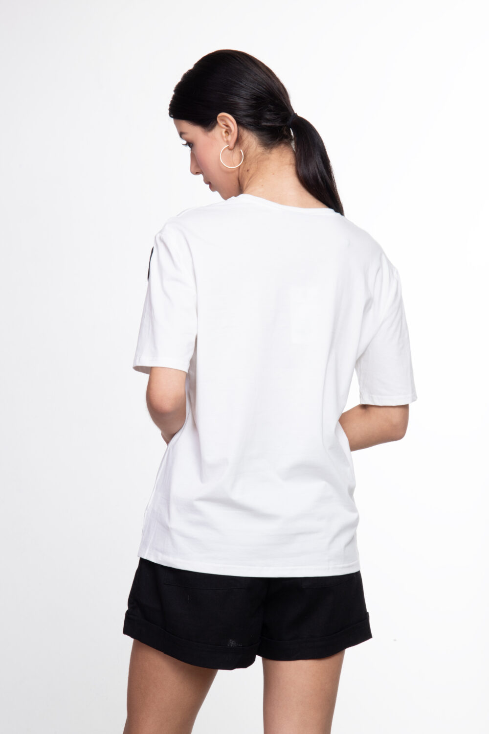 T-shirt con Ricami