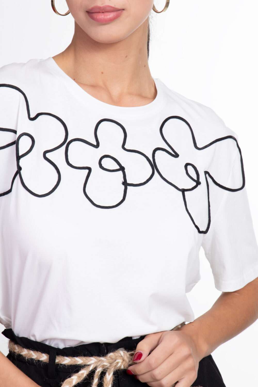 T-shirt con Ricami